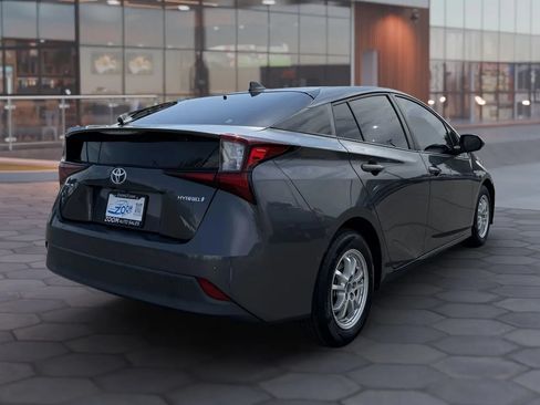 Used 2019 Toyota Prius LE w/ Carpet Mat Package FWD image 8
