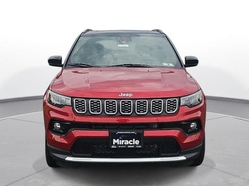 Used 2025 Jeep Compass Limited AWD/4WD image 2