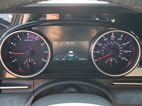 Certified 2022 Kia Carnival EX FWD image 19