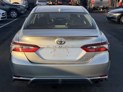 Used 2021 Toyota Camry SE image 9