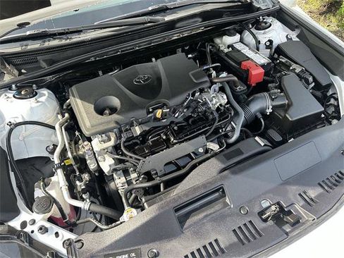 Used 2024 Toyota Camry SE image 25