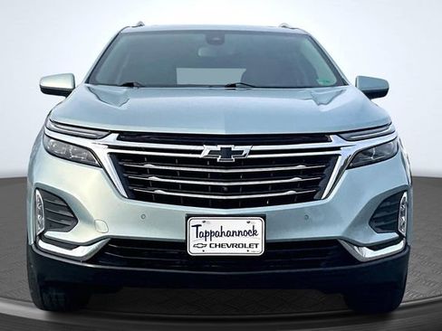 Used 2022 Chevrolet Equinox Premier image 2