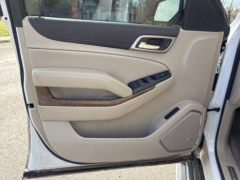 Used 2020 GMC Yukon Denali w/ Denali Ultimate Package image 10