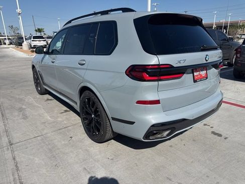 New 2026 BMW X7 xDrive40i w/ M Sport Package AWD/4WD image 4
