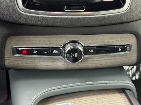 Used 2020 Volvo XC90 T8 Inscription w/ Protection Package image 32