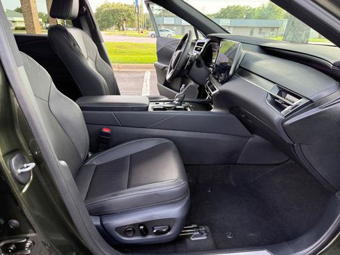 Used 2025 Lexus RX 350 AWD image 19