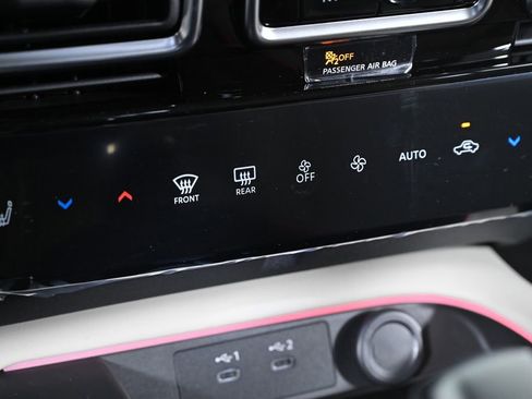 New 2026 Nissan Sentra SL w/ Floor Mat Package image 15