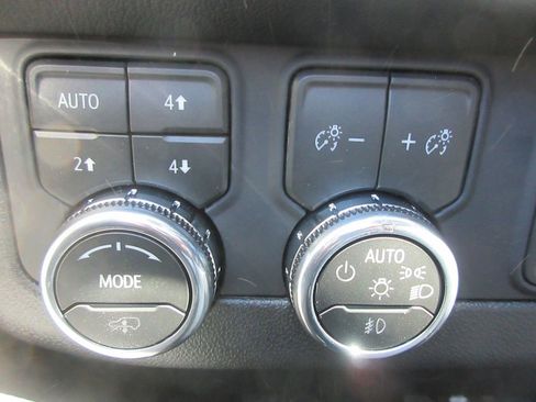 New 2026 GMC Yukon XL Denali image 17