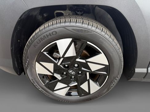 Used 2025 Hyundai Kona SEL FWD image 9