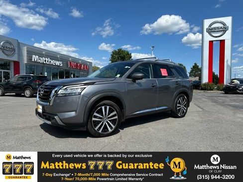 Used 2024 Nissan Pathfinder Platinum w/ Lighting Package (N92) AWD/4WD image 1