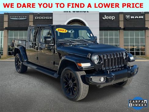 Used 2023 Jeep Gladiator Overland image 1