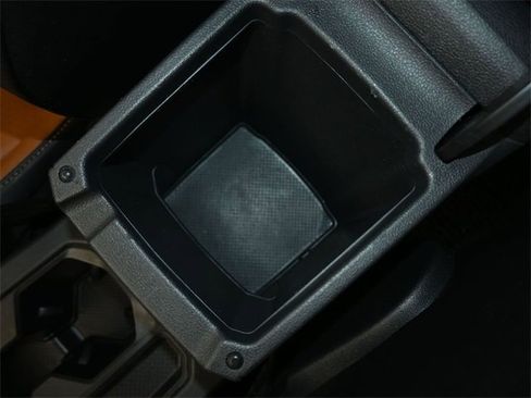 Used 2018 Volkswagen Tiguan SEL image 18