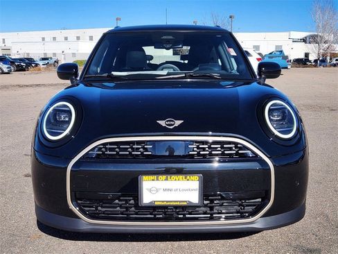 Used 2025 MINI Cooper 2-Door Hardtop image 11