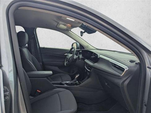 Used 2025 Buick Encore GX Preferred FWD image 16