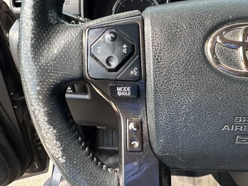 Used 2021 Toyota 4Runner TRD Off-Road AWD/4WD image 12