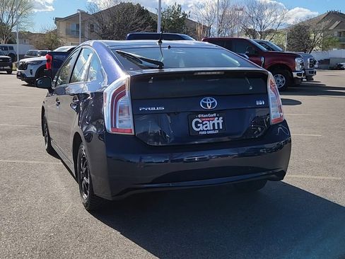 Used 2015 Toyota Prius Two image 18