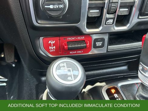 Used 2020 Jeep Wrangler Unlimited Rubicon w/ Dual Top Group AWD/4WD image 29