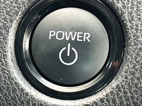 Used 2025 Toyota Camry SE w/ Convenience Package FWD image 34