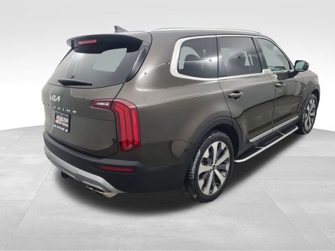 Used 2022 Kia Telluride EX w/ EX Premium Package image 5