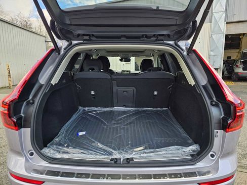 New 2026 Volvo XC60 B5 Plus w/ Protection Package Premier image 18