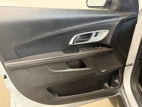 Used 2015 Chevrolet Equinox LTZ image 20