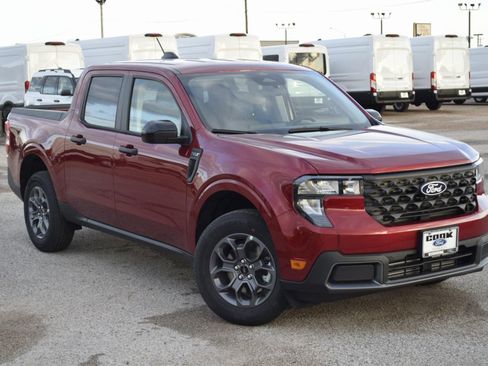 New 2026 Ford Maverick XLT w/ XLT Luxury Package image 3