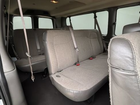 Used 2024 Chevrolet Express 3500 LT w/ LT Preferred Equipment Group RWD image 35