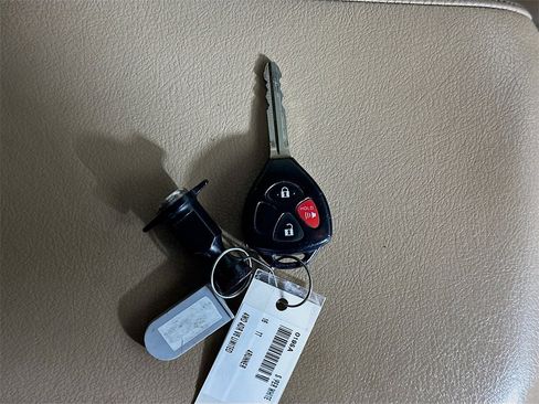 Used 2016 Toyota 4Runner SR5 Premium image 35