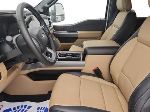 New 2026 Ford F250 Lariat w/ Chrome Package image 10