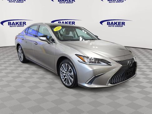 Used 2019 Lexus ES 350 w/ Premium Package FWD image 3