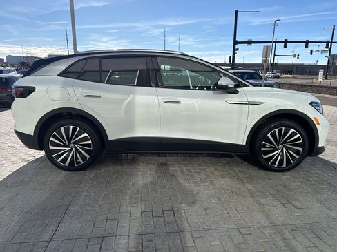 Certified 2023 Volkswagen ID.4 Pro S Plus image 8