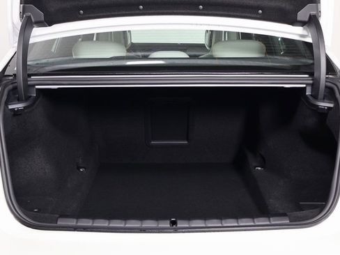 New 2026 BMW 740i image 8