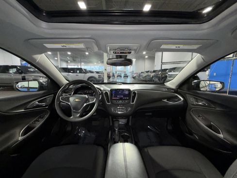 Used 2022 Chevrolet Malibu LT image 37