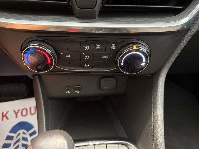 Used 2024 Buick Encore GX Preferred FWD image 16