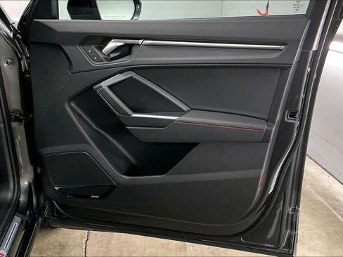 Used 2025 Audi Q3 2.0T Premium Plus w/ Premium Plus Package image 26