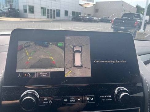 Used 2023 INFINITI QX80 Sensory w/ Cargo Package AWD/4WD image 22