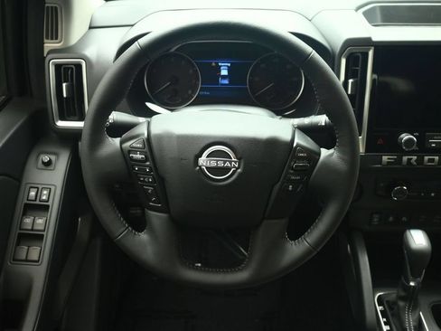 Used 2026 Nissan Frontier SV w/ SV Convenience Package RWD image 34