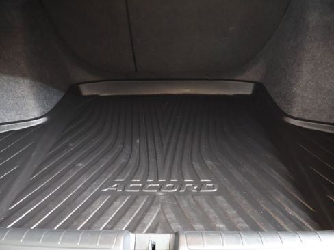 Used 2018 Honda Accord Sport image 14