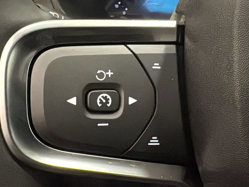 New 2026 Volvo XC40 B5 Plus w/ Protection Package Premier image 13