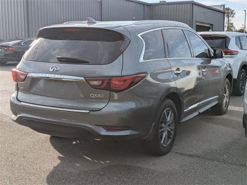 Used 2020 INFINITI QX60 Luxe w/ Essential Package image 5
