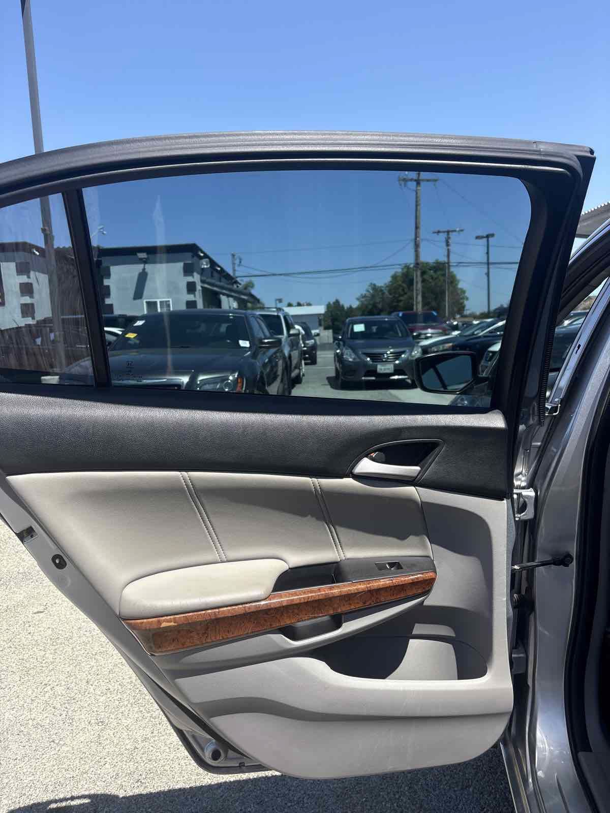 Used 2012 Honda Accord EX-L image 10