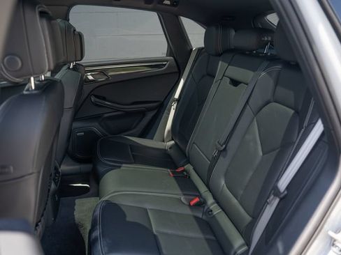 Certified 2026 Porsche Macan S AWD/4WD image 18