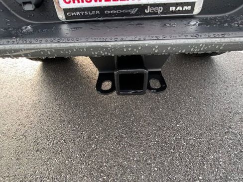 Used 2022 Jeep Gladiator Overland image 28