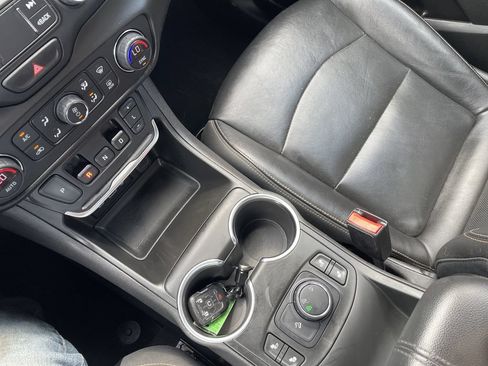 Used 2019 GMC Terrain SLT AWD/4WD image 21