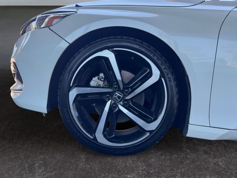 Used 2020 Honda Accord Sport image 14