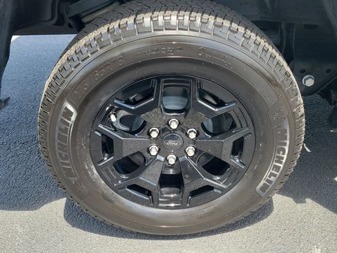 Certified 2025 Ford F150 Lightning XLT AWD/4WD image 5