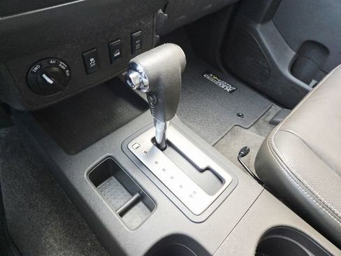 Used 2013 Nissan Xterra PRO-4X w/ Pro-4x Leather Pkg image 15