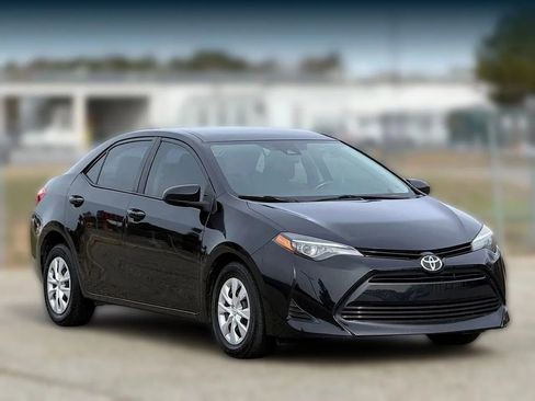 Used 2018 Toyota Corolla L image 1