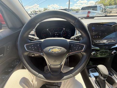 Used 2024 Chevrolet Equinox Premier AWD/4WD image 31