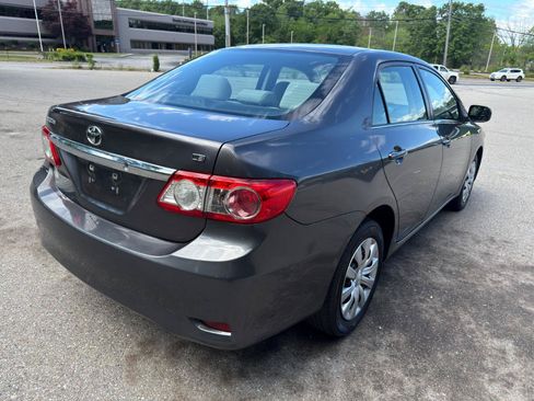Used 2013 Toyota Corolla LE FWD image 5